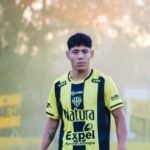 Juan Cruz Herrera abrió su cuenta en Acción Juvenil y fue clave en el debut