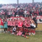 Villa Cubas ganó el súperclásico y quedó como único líder del Apertura