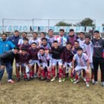 Obreros de San Isidro remontó, le ganó el clásico a Villa Dolores y es puntero de la Zona Sur