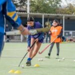Sigue la clínica intensiva de hockey en el Poli 250