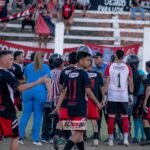 Identificaron y le aplicaron derecho de admisión a la persona que tiró la bomba de estruendo en San Martín-Defensores
