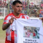 Valle: «Esto es para mí familia, hace dos años que estoy lejos de casa, son los que me dan energía»